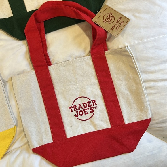 Set of 4 Trader Joe’s Mini Tote bags - Picture 2 of 3